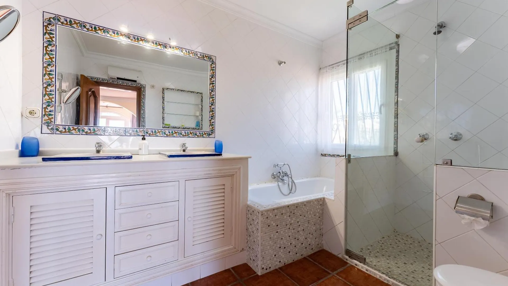 Rustic Spanish Villa Saltwater Pool Benalmadena
