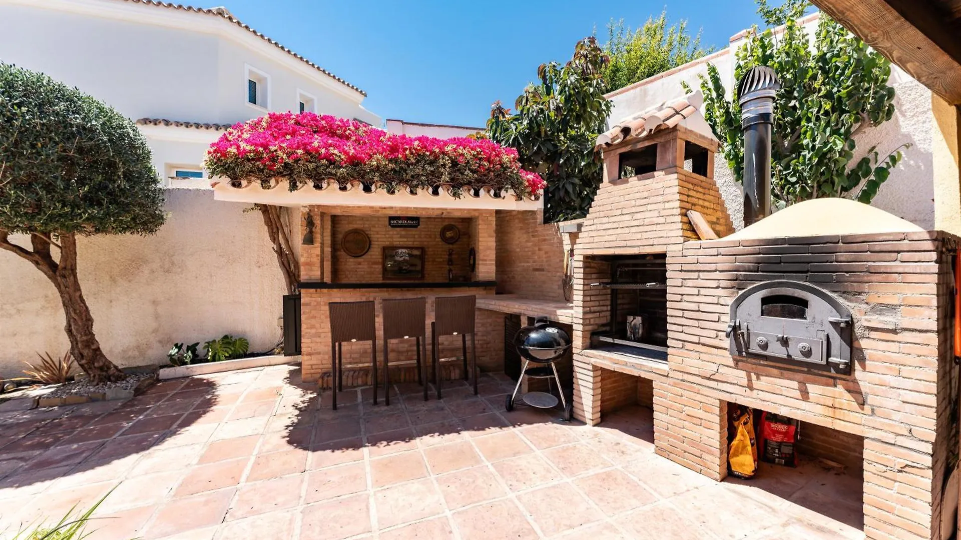 Rustic Spanish Villa Saltwater Pool Benalmadena
