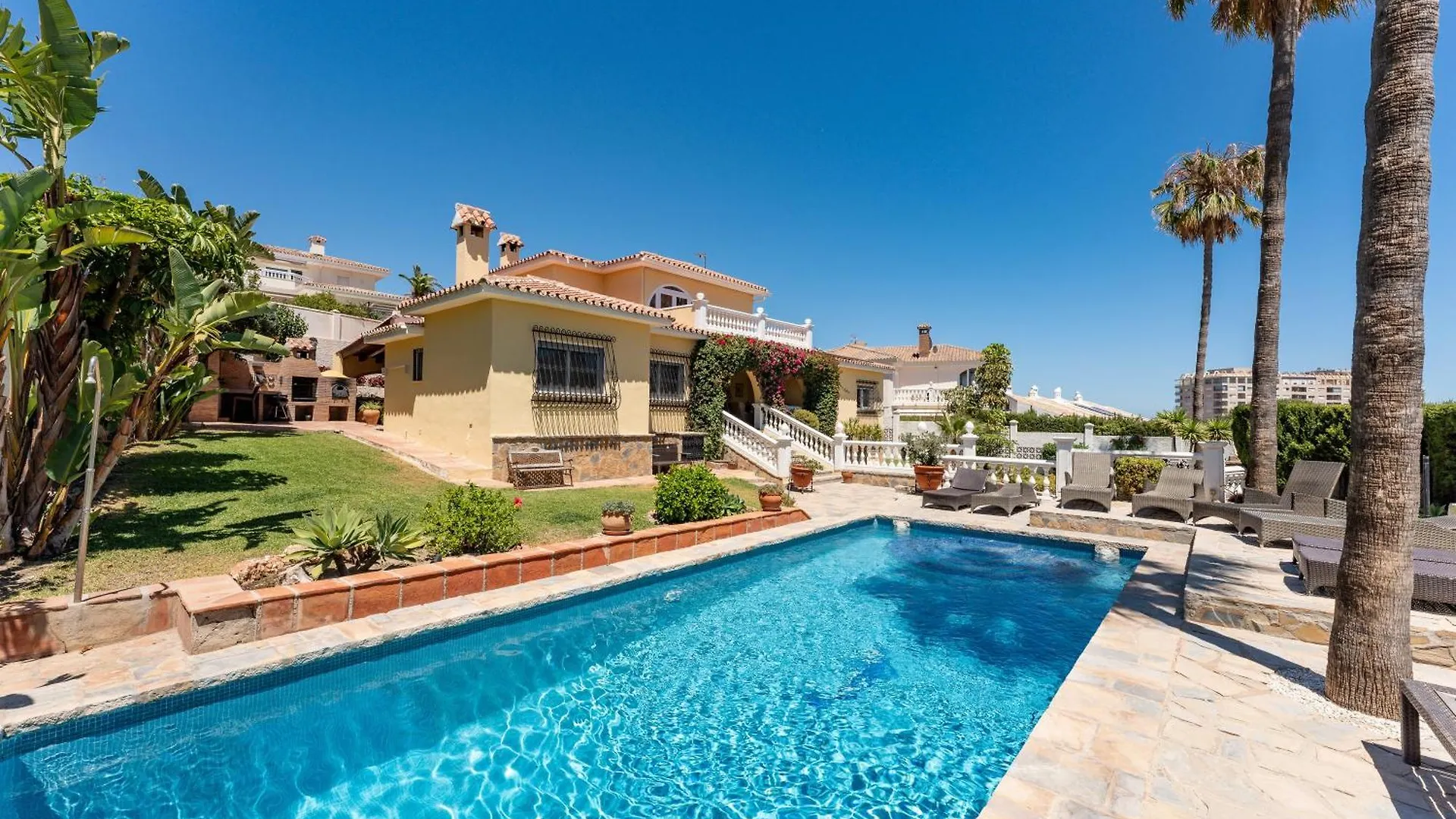 Rustic Spanish Villa Saltwater Pool Benalmádena